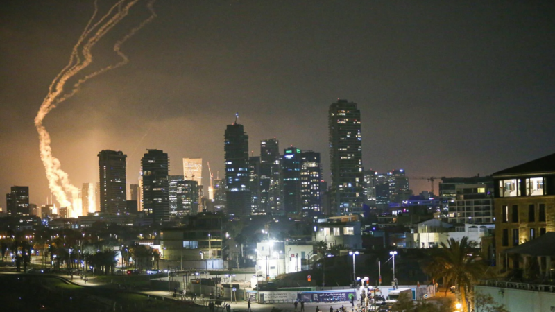 Iran Balas Serangan Israel dengan Rudal dan Drone, Pasar Kripto Volatile