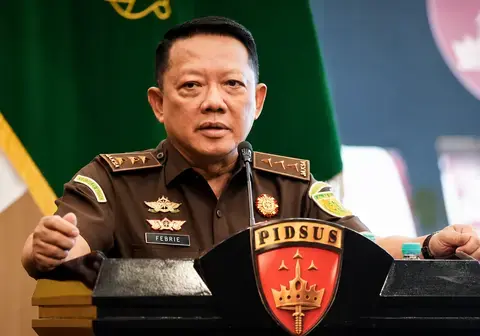 Polisi Tetapkan Eks Jampidsus Febrie Adriansyah sebagai Tersangka Dugaan TPPU