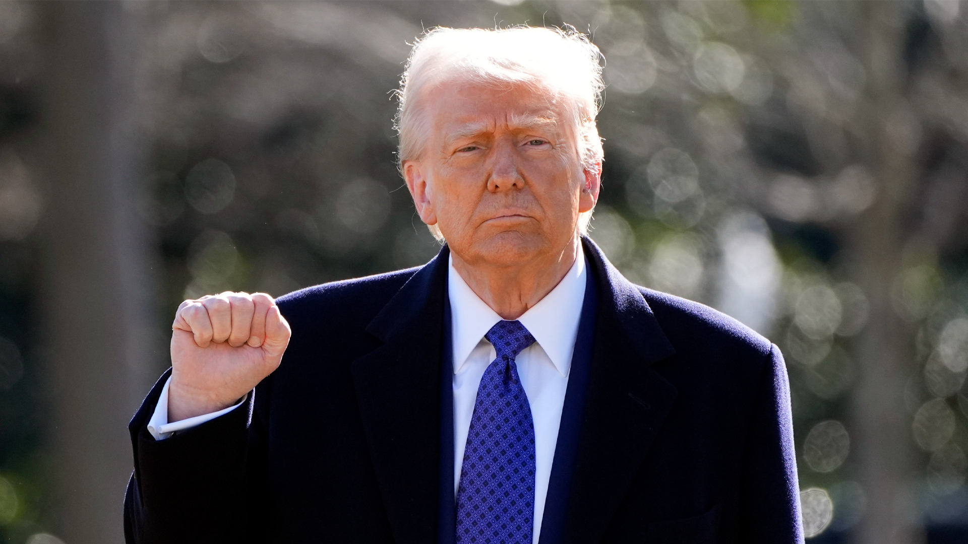 Trump Pertimbangkan Untuk Ikut Serang Fasilitas Nuklir Iran